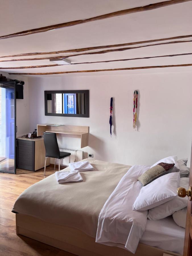 Casona Les Pleiades Bed & Breakfast Cuzco Exterior foto